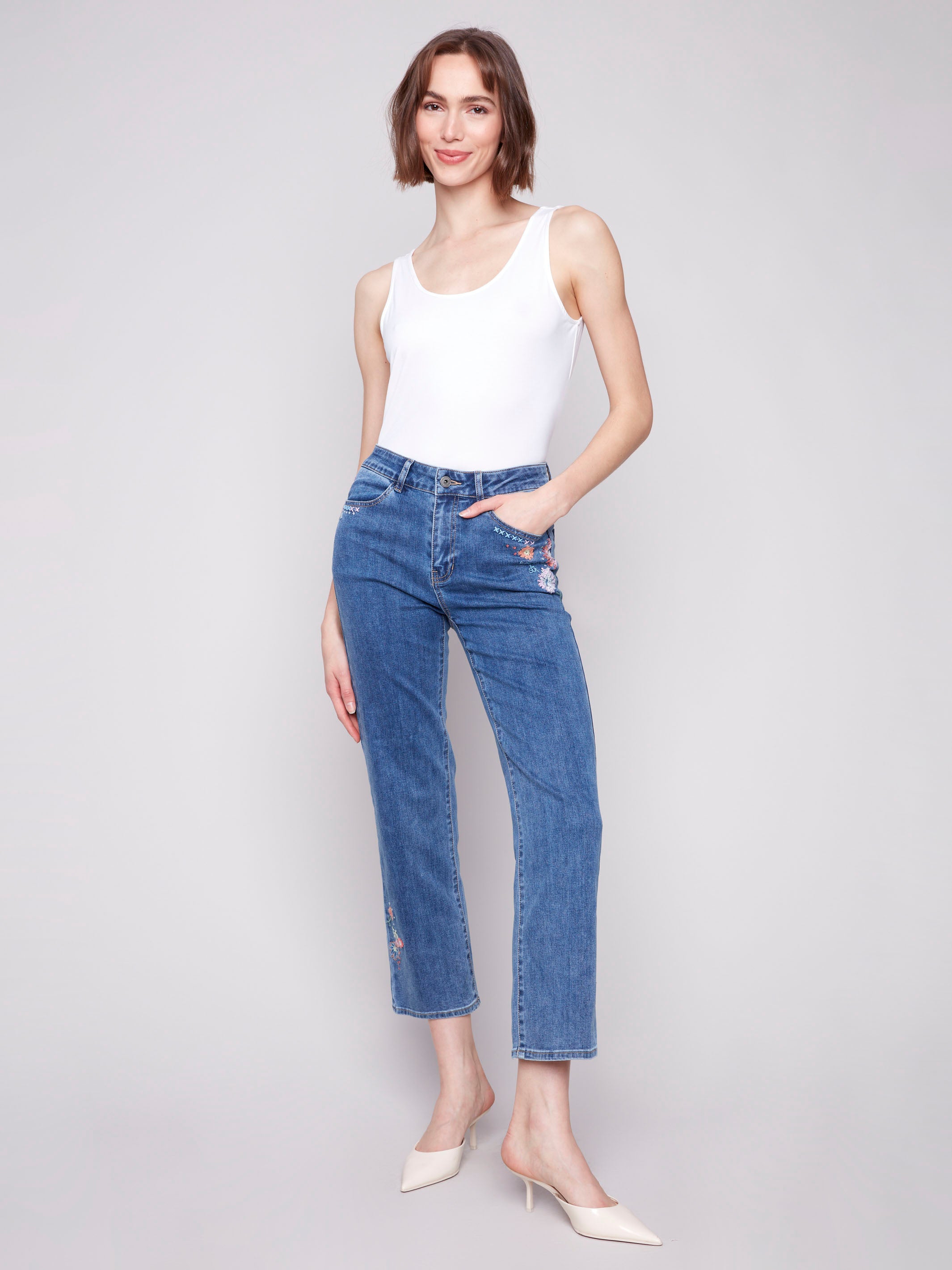 Medium blue jeans with a straight fit and ankle-length cut by Charlie B.