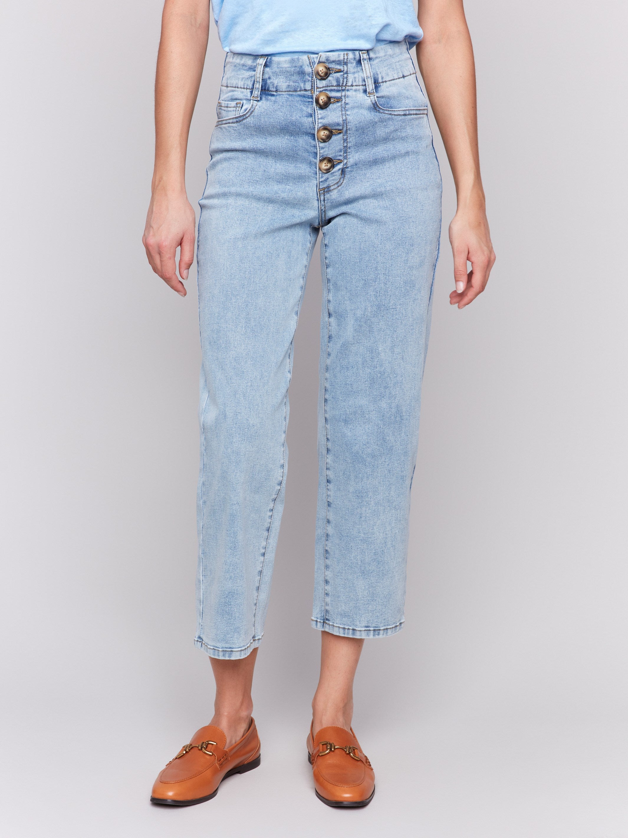 Cropped length jeans in stretch denim for comfort by Charlie B.