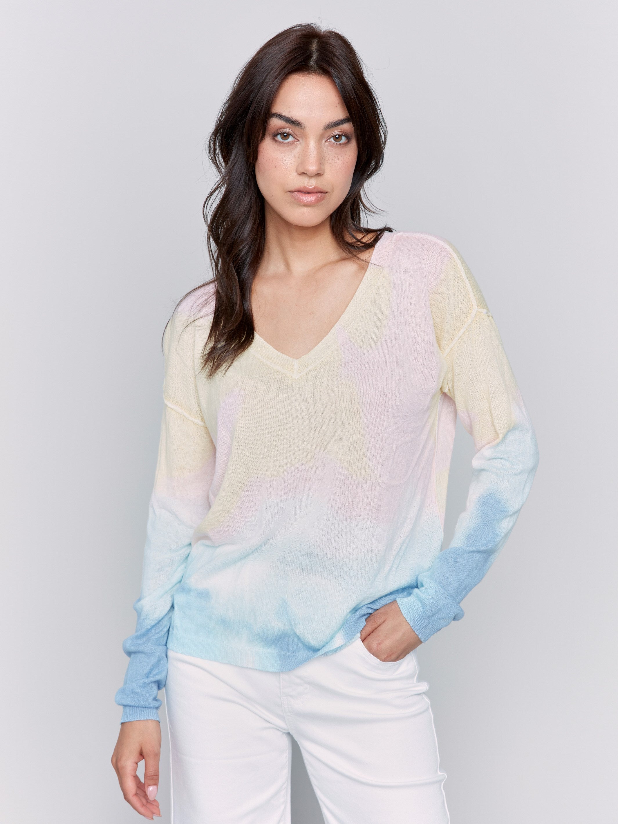 Cotton sweater featuring a V-neck design and pastel hues by Charlie B.