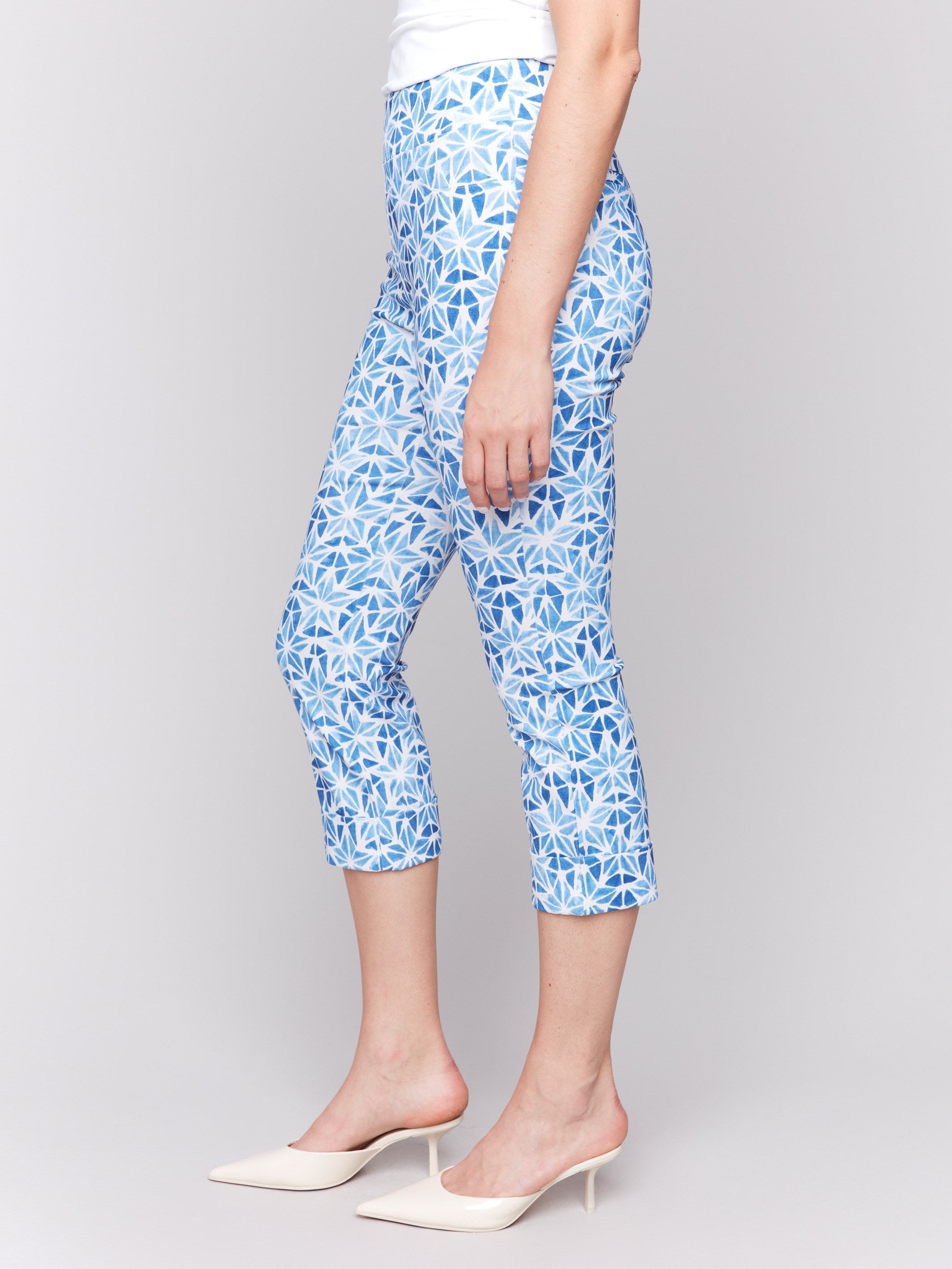 Capri pants with a star pattern and stretch fabric by Charlie B.