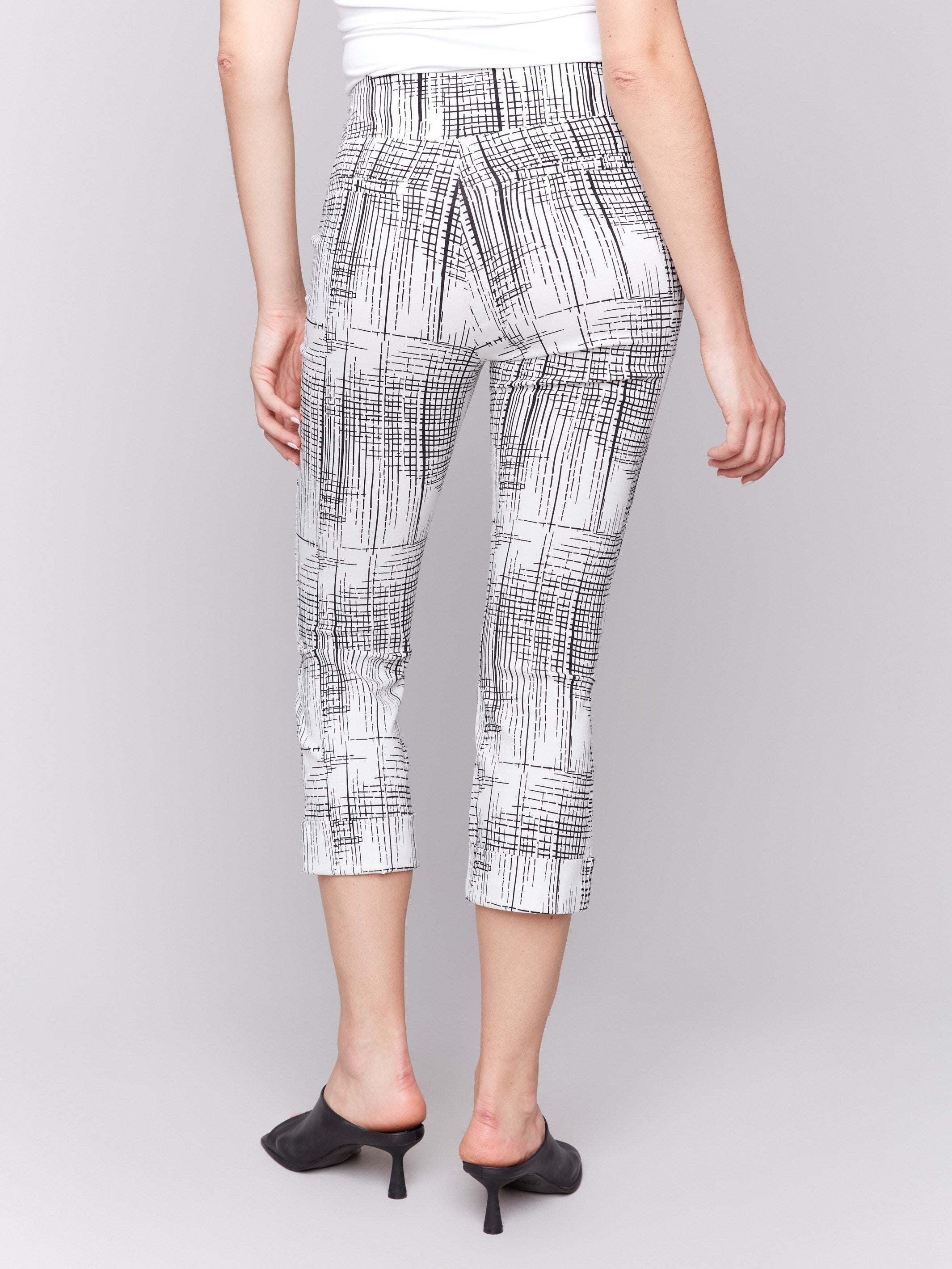 Pepper check-patterned capri pants with stylish folded cuffs by Charlie B.