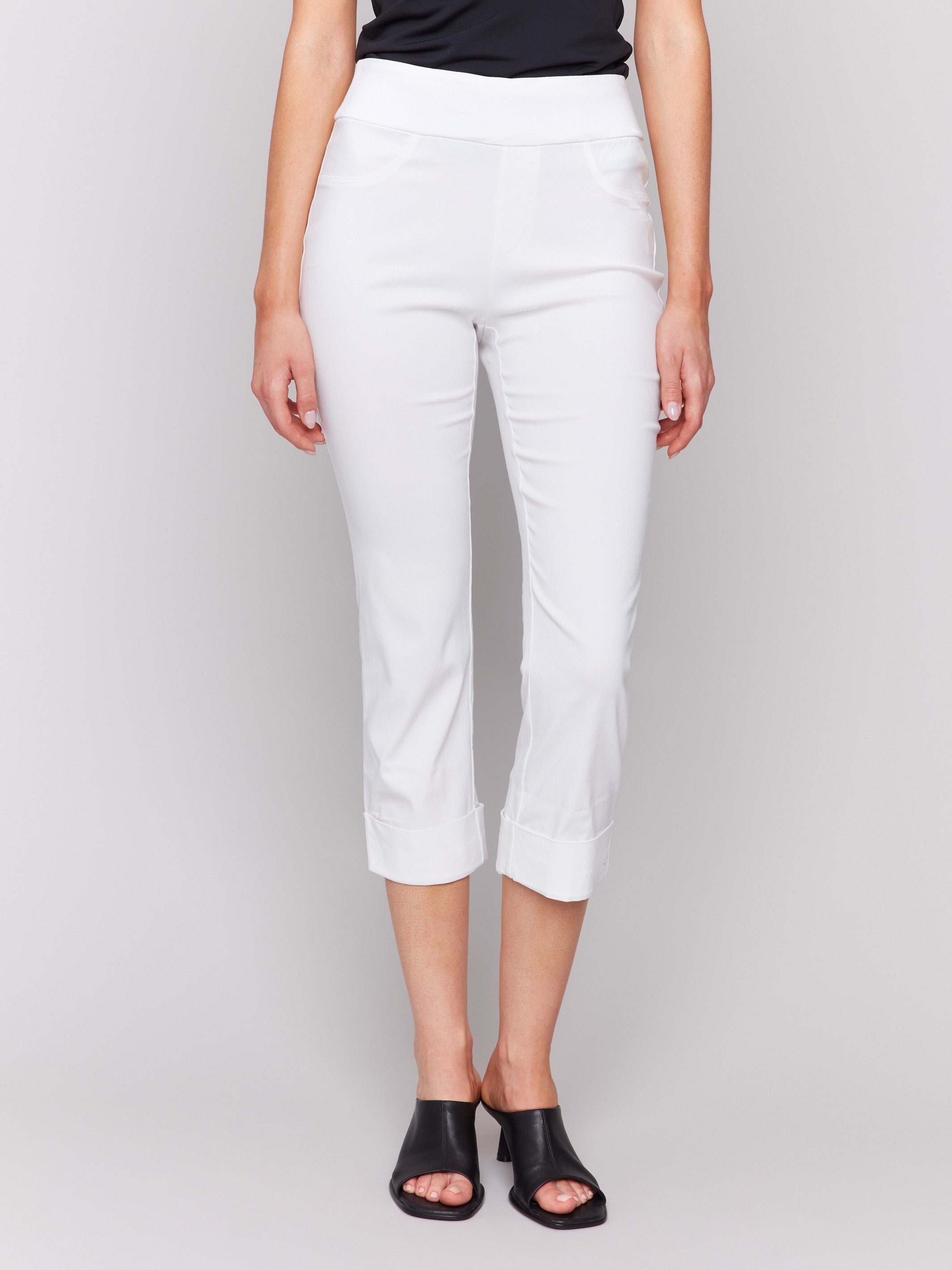 Capri pants in white featuring a trendy cropped length by Charlie B.